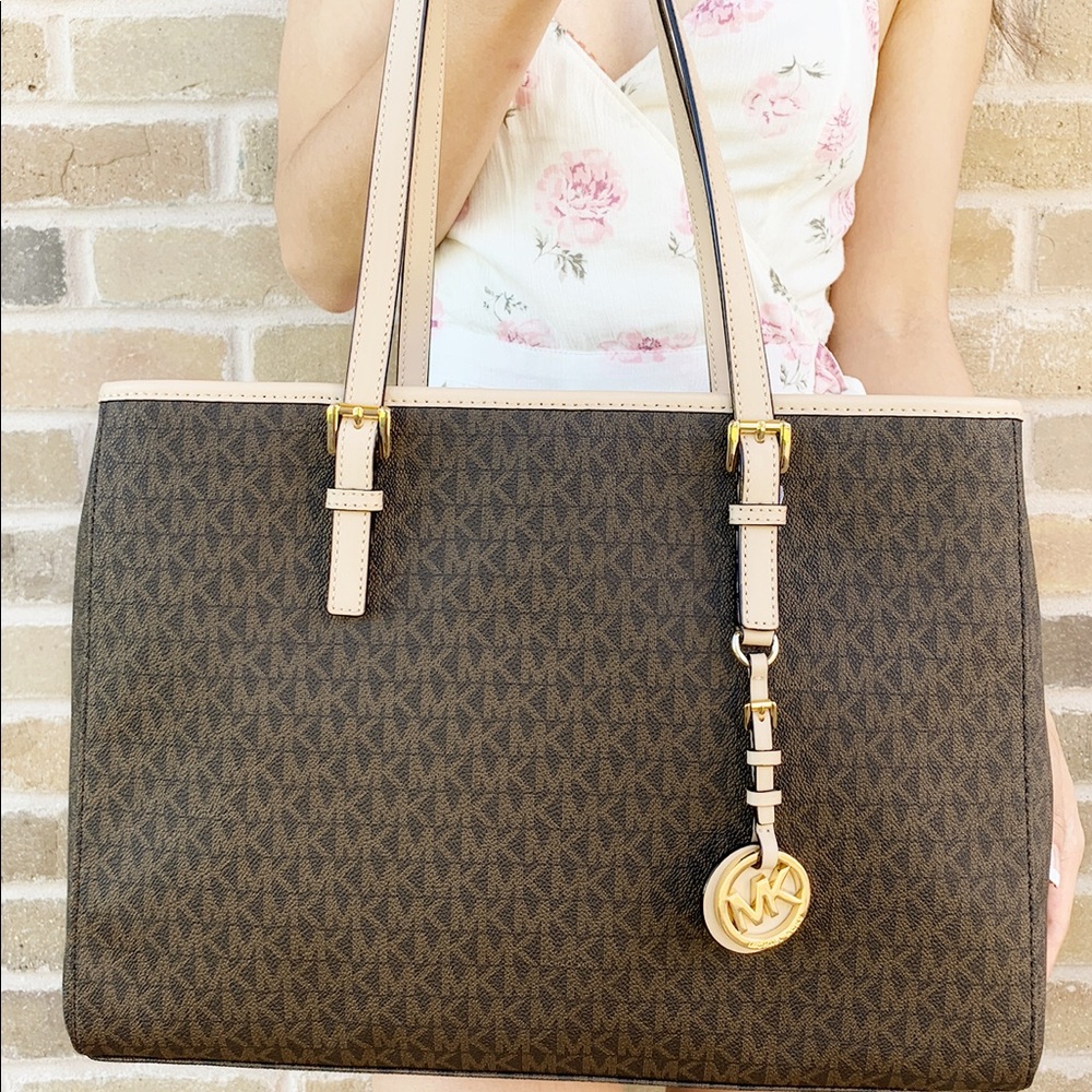 Gaby’sBags👜💕-Michael Kors Large Tote Brown - Picture 2 of 8